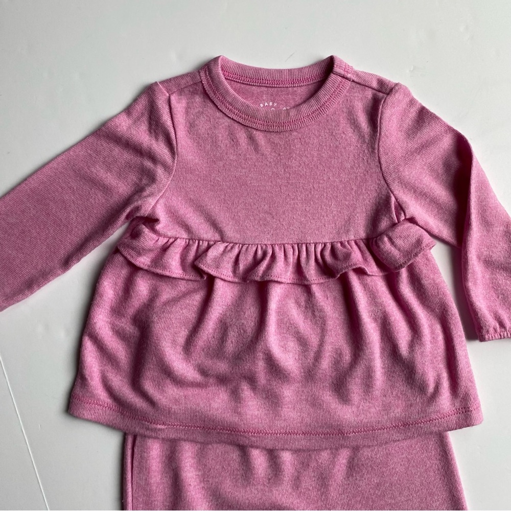 Girls 2 Piece Set Size 18 Months Outfit Sweater Leggings Pink Knit Ruffle shirt - Picture 2 of 9